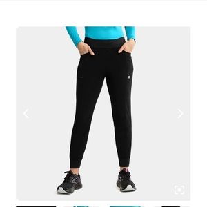 IRG Scrub pants: Elevate by IRG – Women’s Jogger Scrub Pants | 181203